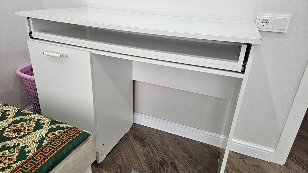 Продам стол рабочий