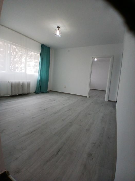 Proprietar vând Ap 2 cam SD circular et 1 fără risc Podu Roș