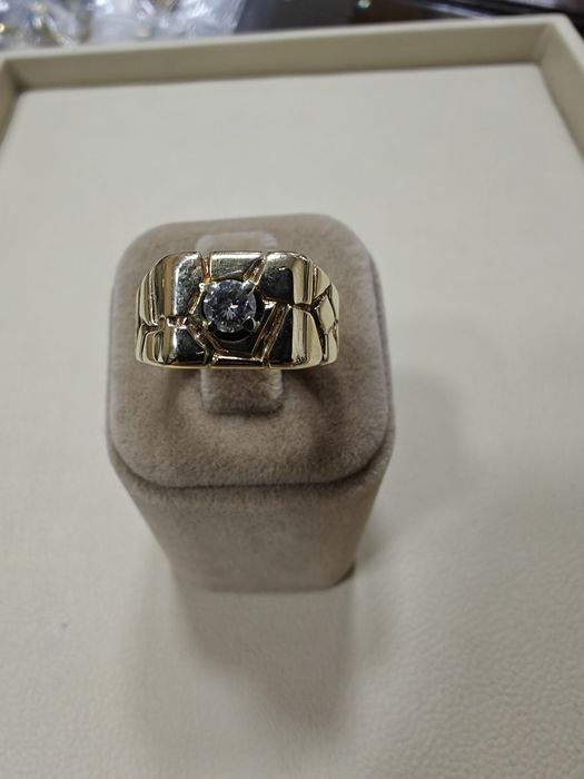 Ghiul masivă aur 10k 14.37grcu diamant central 0.36Ct (r)