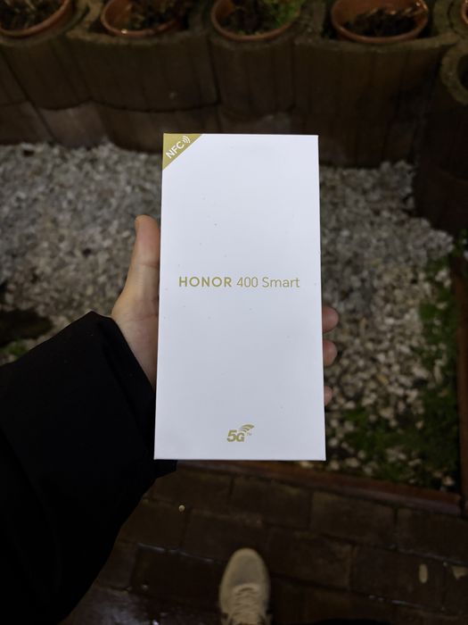 Vand telefon honor smart 400 5g,