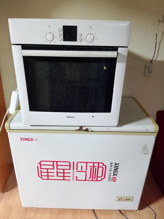 Продам духовку, морозильник