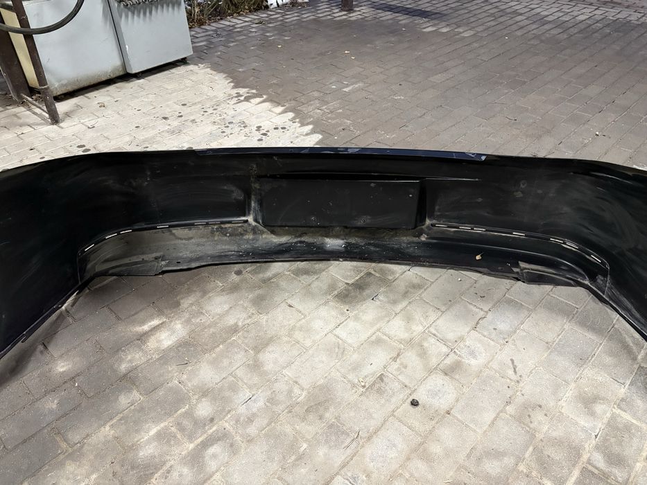 Задний бампер Chrysler 300C, черного цвета