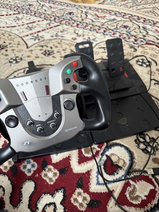 Игравой руль defender