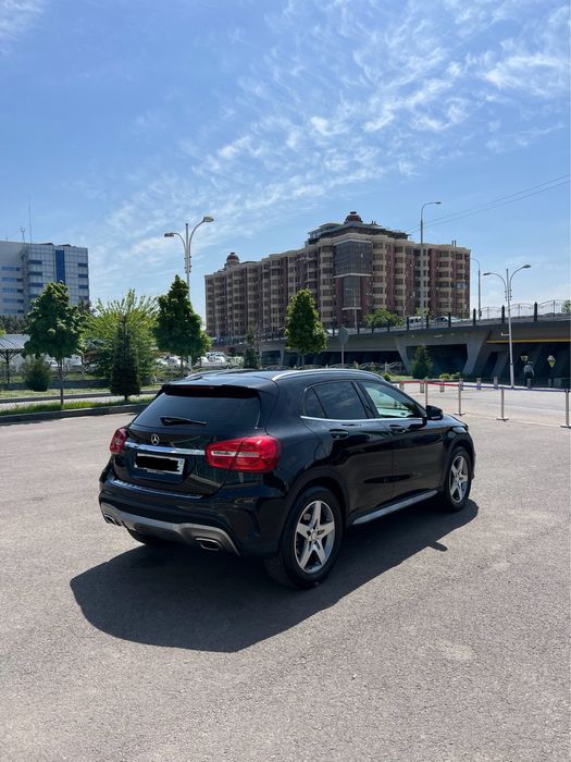 Mercedes benz Gla 200