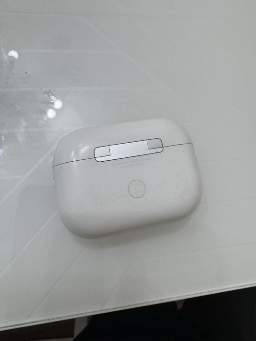 Airpods pro 2  продам срочно