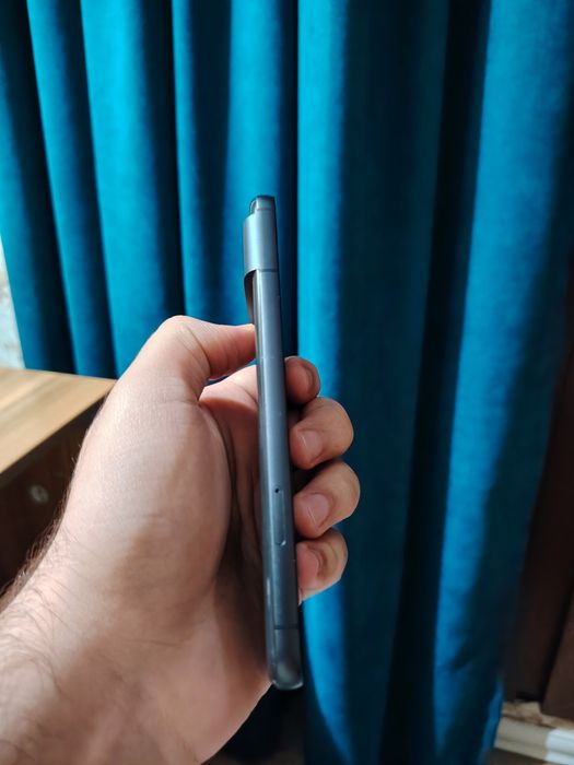 Google pixel 8 obsidian