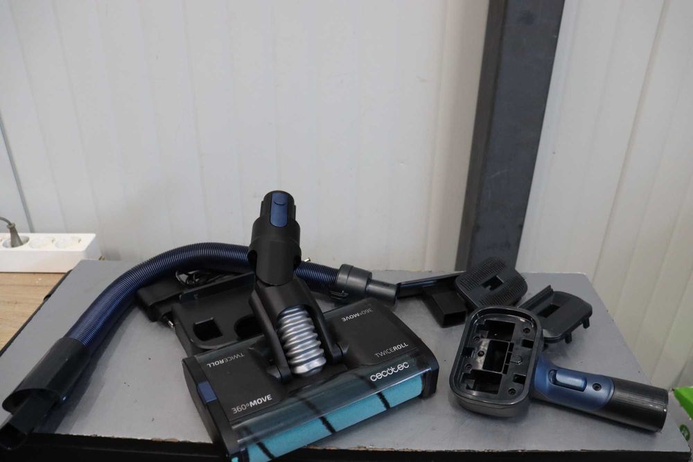 Прахосмукачка Cecotec Scoba 2100 TwiceAnimal, 20kPa, 210W,двойна глава