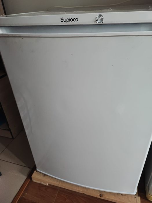Продам морозильник Бирюса срочно
