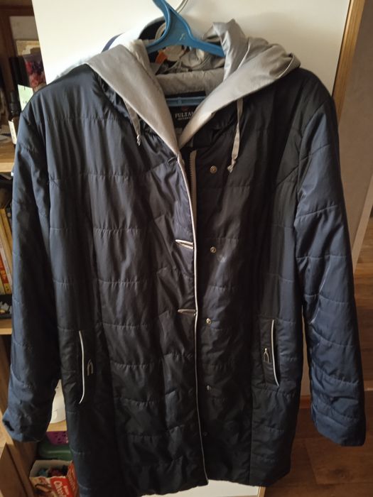 Продам демисезонный плащ