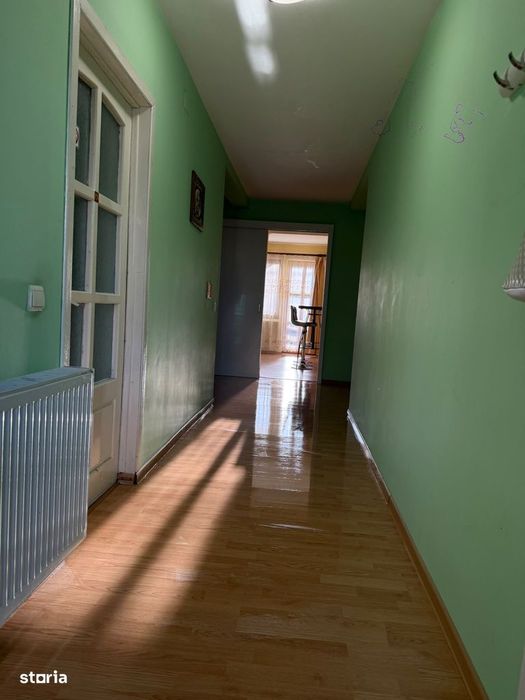 Proprietar vand casa aproape de centrul orașului Onesti