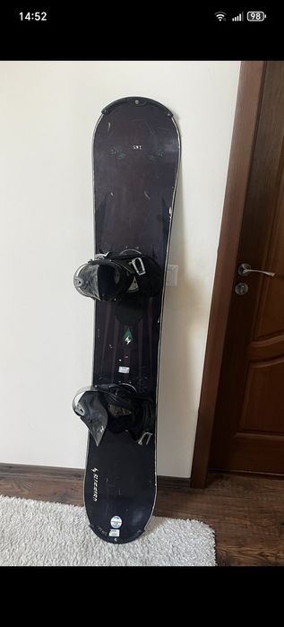 Placa snowboard neagră