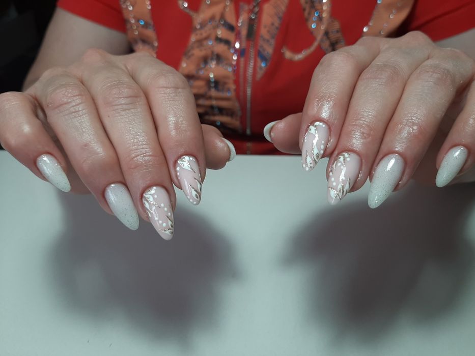 Маникюр, наращивание ногтей 4 мкр