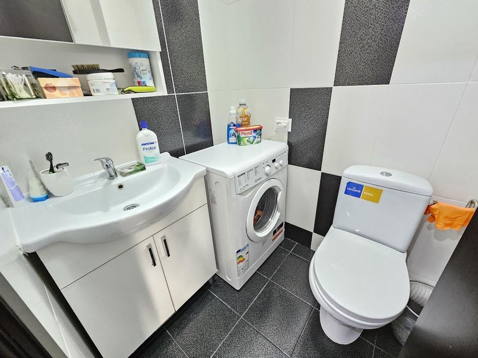 Apartament zona Fiald