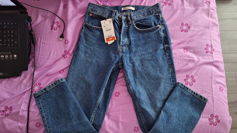 Blugi albaștri Zara