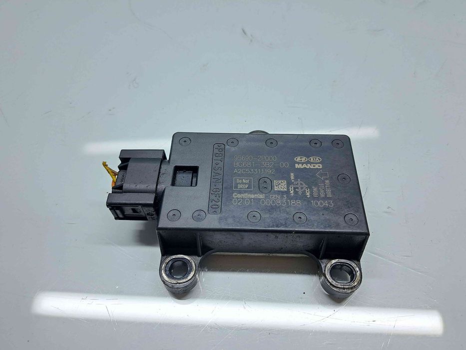 Modul confort Kia Sorento 2 [Fabr 2009-2015] 95690-2P000
