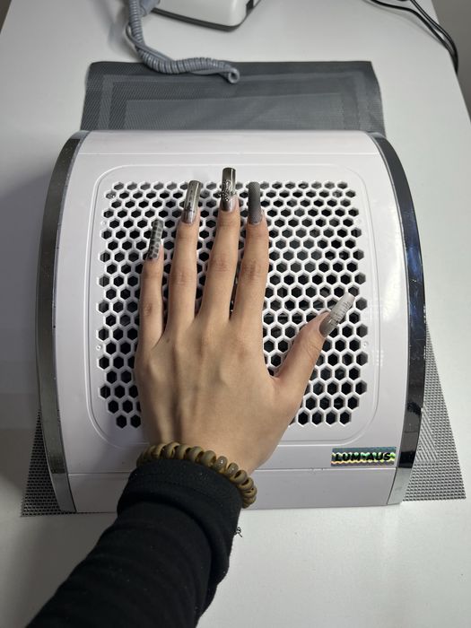 пылысос/вытяжка для маникюра