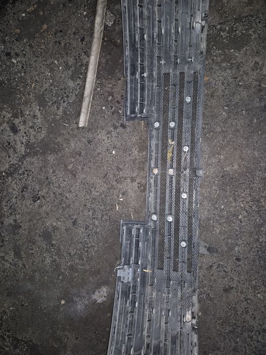 Продам  решётку радиатора на ЭКСИД