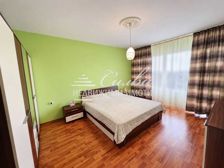 Продава се Тристаен апартамент в Шумен, Тракия - 76 кв.м за 1777 €/кв.м - Снимка #3