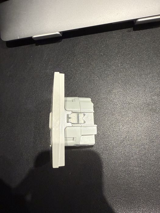 USB розетка (Viko by Panasonic) в идеале