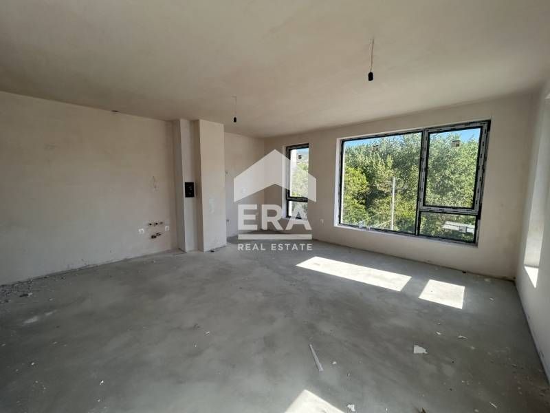 Продава се Тристаен апартамент в Варна, Възраждане 1 - 95 кв.м за 966 €/кв.м - Снимка #1