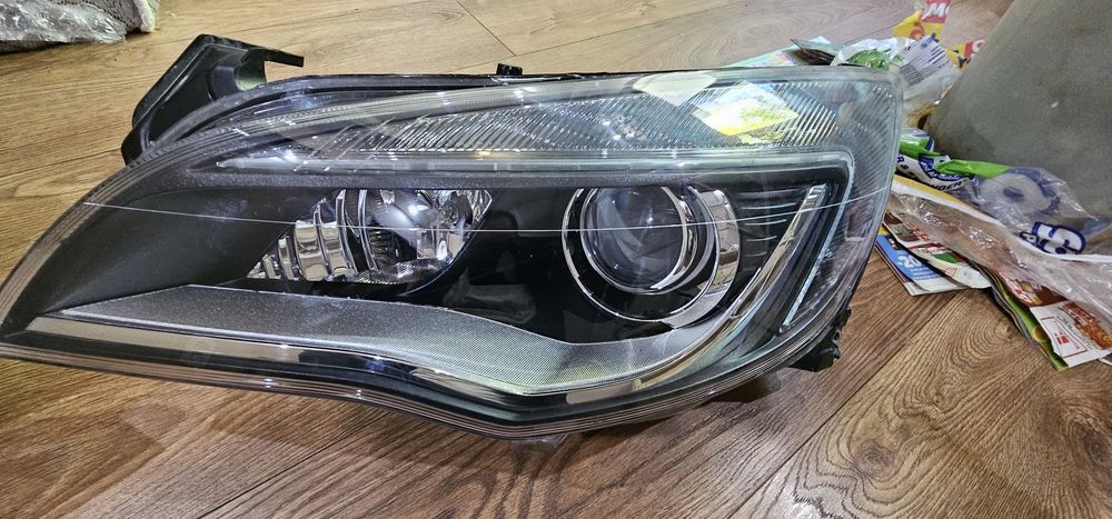 Фарове  Bi Xenon Astra J