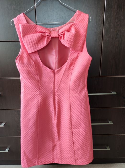 Рокля, цвят розово, цвят сьомга, без ръкави