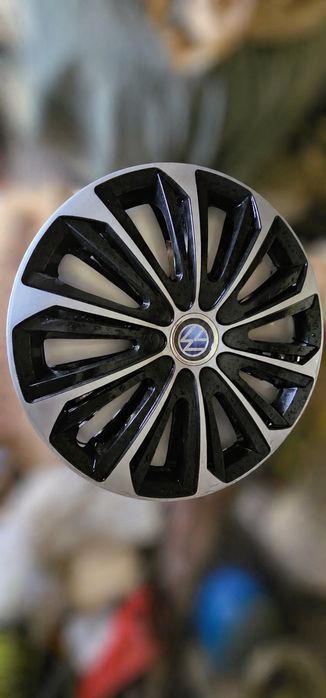 Capace R16 cu sigla vw