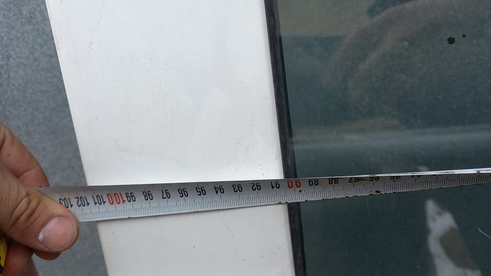 стеклянная дверь