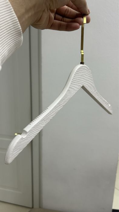 Продается вешалки