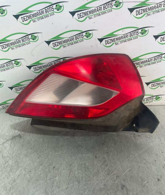 Lampa / Tripla stop stanga pe aripa 89026005 Renault Megane a 2-a gen