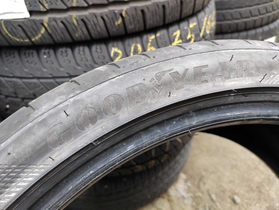 1бр Лятна гума 265 35 21 - Goodyear