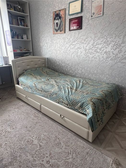 Односпальная кровать