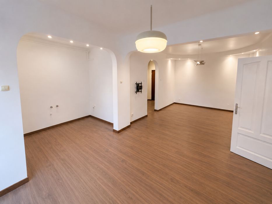 Propietar-2 camere, 64 mp, 2 băi, balcon st Toamnei design inclus