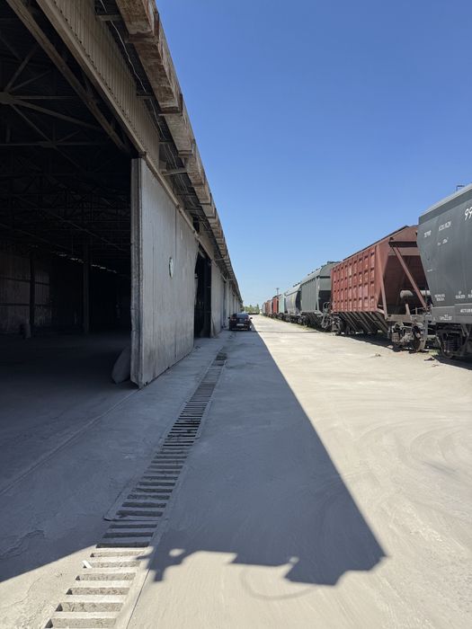 Сдаётся в аренду Склад 400кв и  300кв