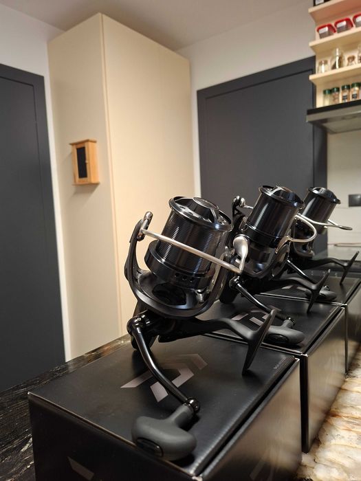 VAND 3 mulinete Daiwa Basia 45 SLD QDX