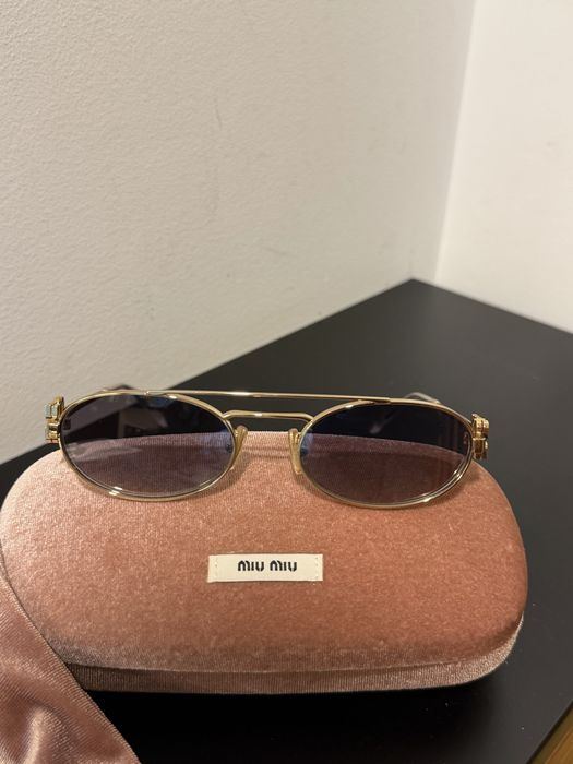 Слънчеви очила MIU MIU