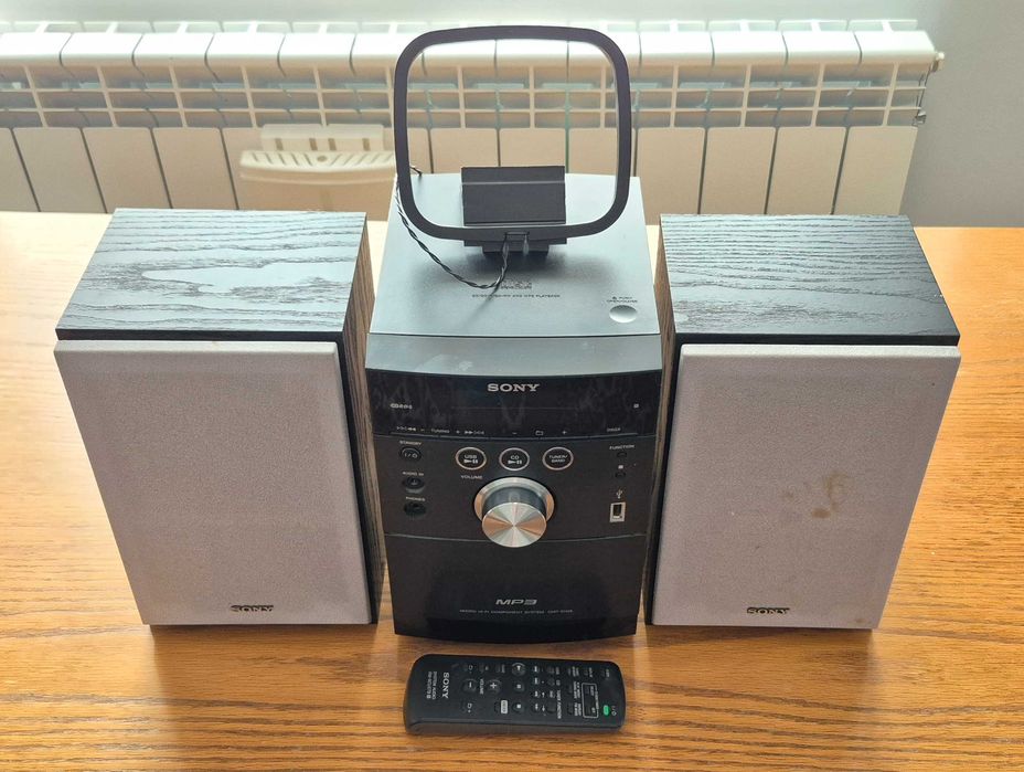 Sony CMT-EH25 Micro Hi-Fi CD/MP3, USB, radio, casetofon + 2 boxe și telecomandă