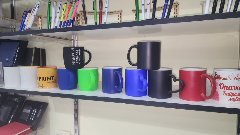 Печать на кружки, от 25 000 сум футболки,кепки/