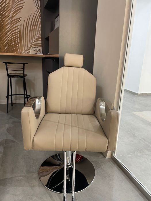 Парихмахерское кресло
