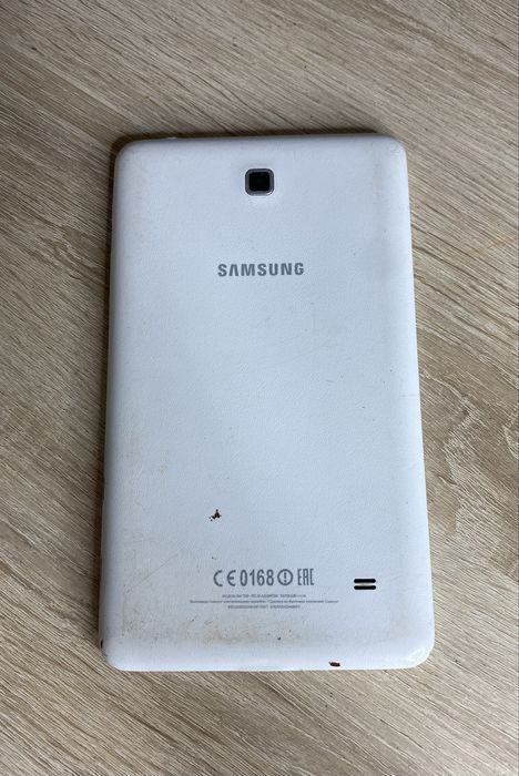 Планшет Samsung рабочий (разбит экран)