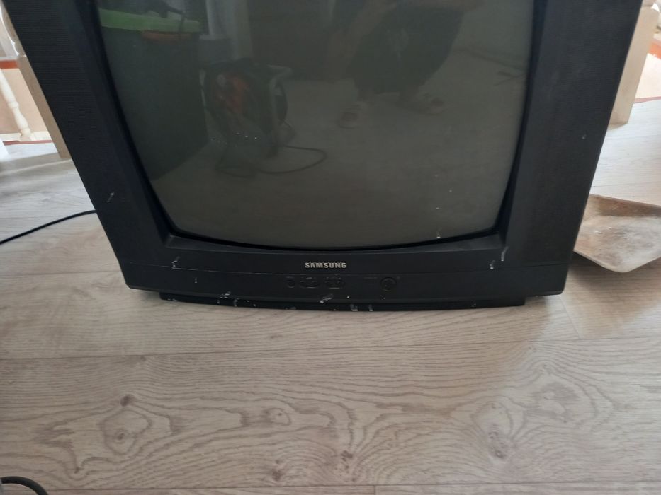 Продам телевизор