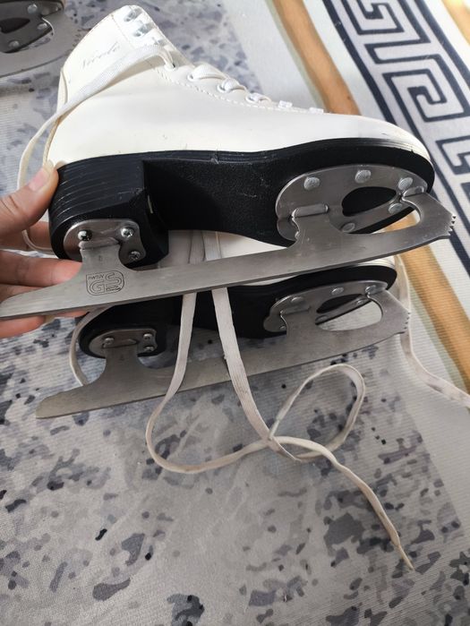 Коньки 33 размера