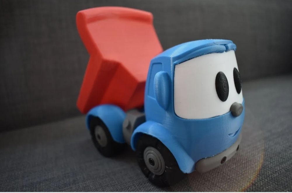 Camionul Leo jucarie