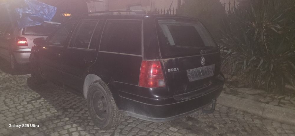 VW Bora 2.3 Vr5 150кс комби На части