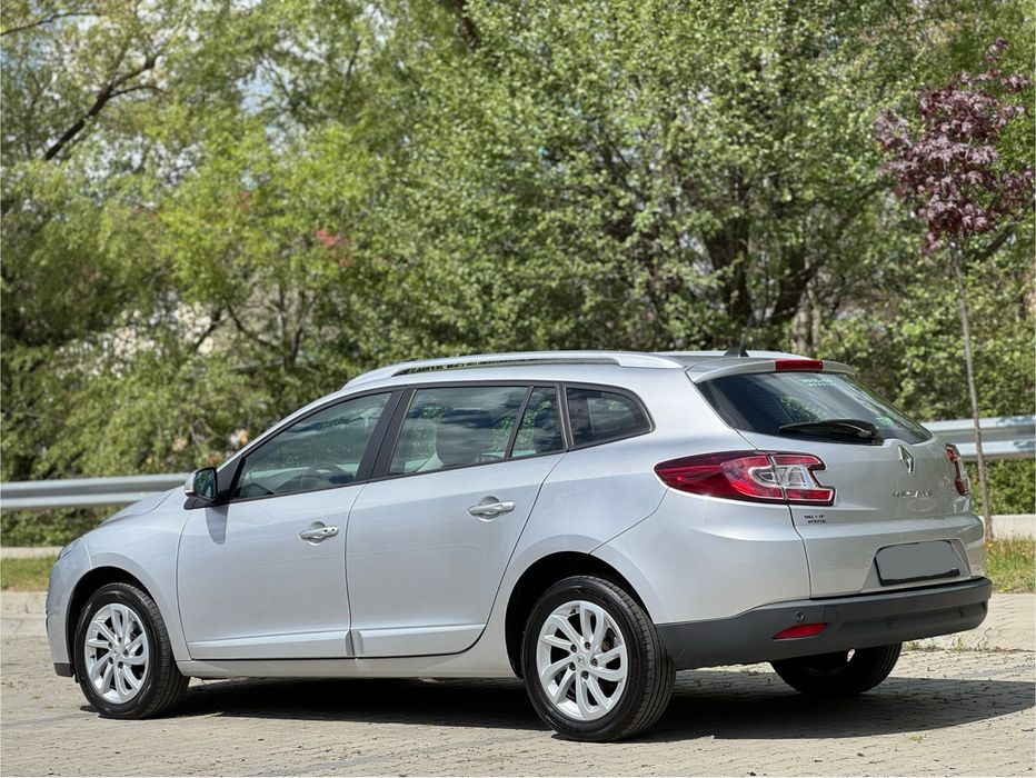 Renault Megane 3 - 1.5dci 110cp 2013 IMPECABIL - Led / Navigatie