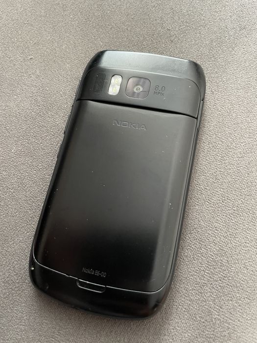 NOKIA E6 Clasic Type RM-609 Touchscreen + Qwerty