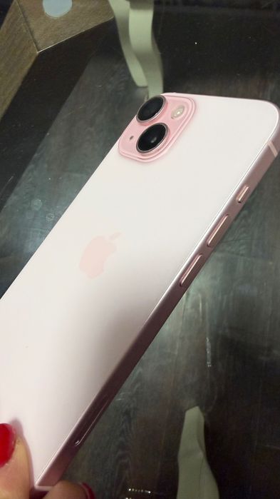 Iphone 15 128GB в перфектно състояние