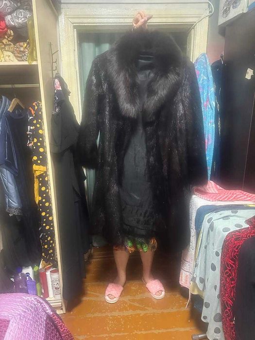 Продам шубу.52-54размер.андатра