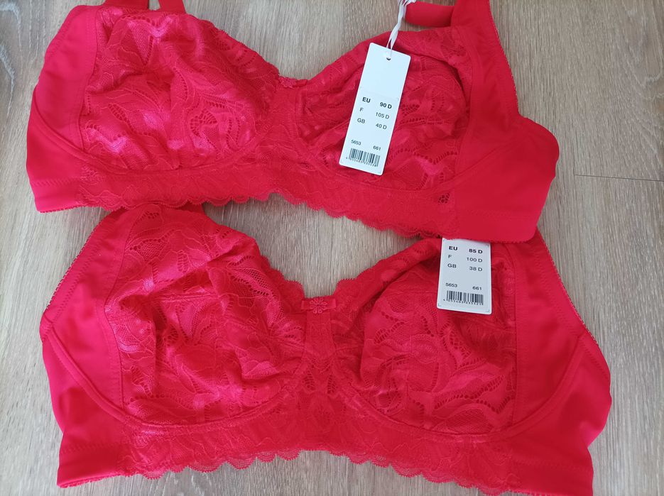 Triumph/Naturana  100C/105G/110G сутиени