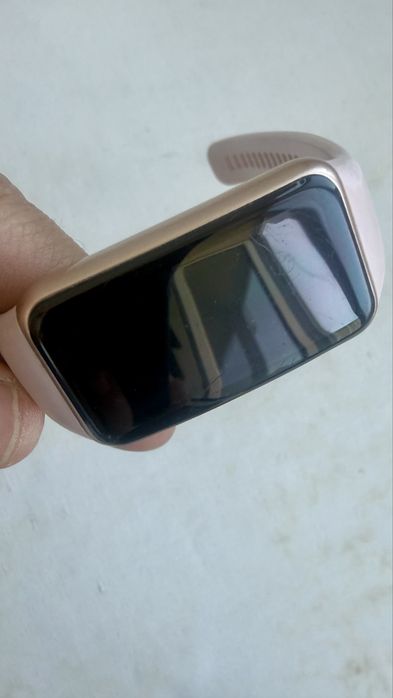 Продам смарт фитнес часы Huawei Band 6